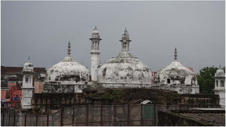 Photo of वाराणसी: ज्ञानवापी परिसर में व्यासजी के तहखाना प्रकरण में आया कोर्ट का आदेश