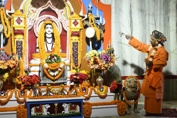 Photo of गोरखपुर में निकलेगी भव्य शोभा यात्रा, सीएम योगी रथ पर होंगे सवार