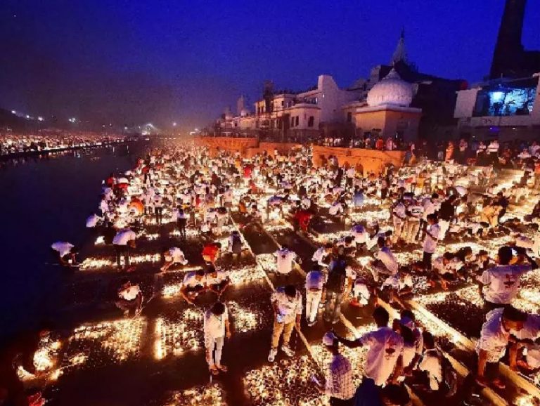 Photo of दीयों से जगमगा उठेगी रामनगरी अयोध्या, दीपोत्सव को 3D इम्पैक्ट आधारित राम मंदिर मॉडल पर रखा गया