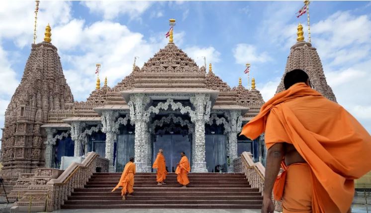 Photo of अबू धाबी का पहला हिंदू मंदिर आम लोगों के लिए खुला