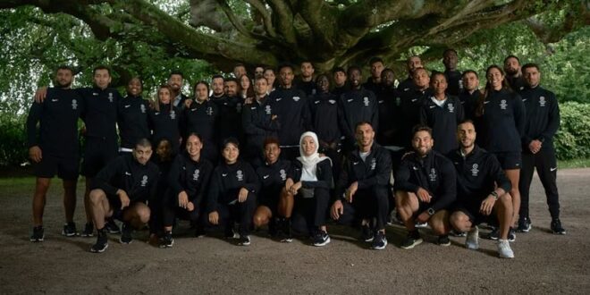 Refugee Olympic Team arrives in France