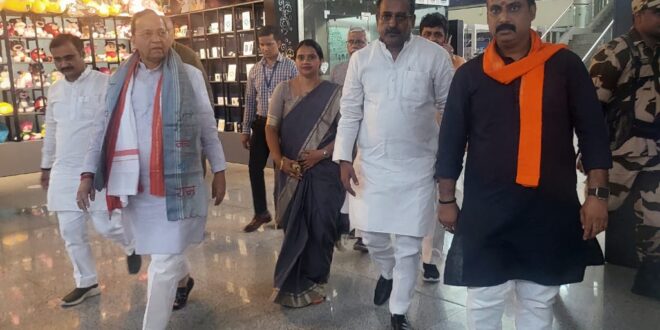 BJP's National General Secretary Arun Singh reached Varanasi, will discuss the general budget