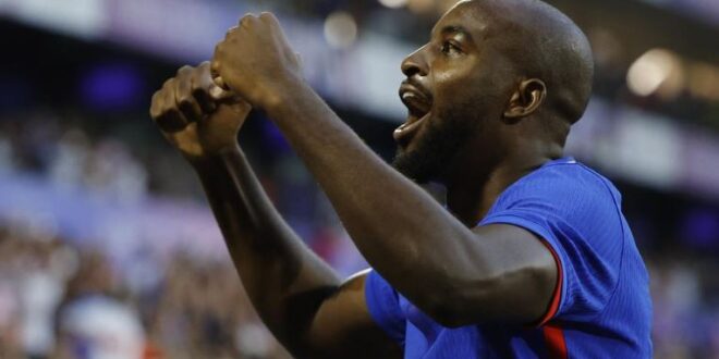 Paris Olympics men's football: France beat Argentina to qualify for semi-finals