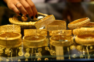 Gold became cheaper before Janmashtami, no change in silver