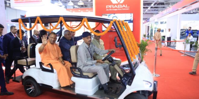 Vice President Dhankhar and Chief Minister Yogi inaugurated the UP International Trade Show