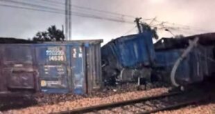 25 coaches of goods train derailed in Mathura, Delhi-Agra route blocked