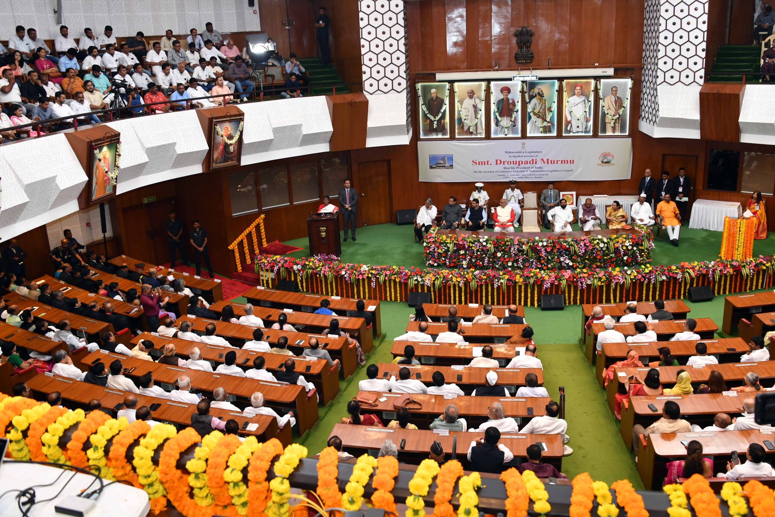 Photo of महाराष्ट्र विधान परिषद ने लोगों की आशाओं और आकांक्षाओं को अभिव्यक्ति दी : राष्ट्रपति