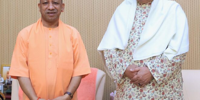 Uttarakhand Tourism Minister met Uttar Pradesh Chief Minister Yogi