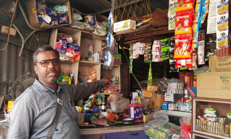 Just before Diwali, thieves bankrupted two shops.