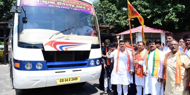 CM Sai Maa Bamleshwari Darshan-bus of devotees-flag