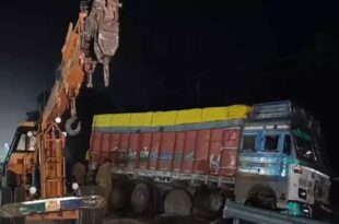 10 people riding tractor killed in collision with truck in Mirzapur, Uttar Pradesh