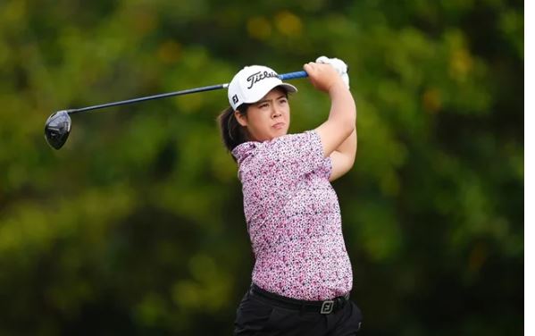 "Chongqing Women's Golf Open: Zhou, Saranporn lead first round"