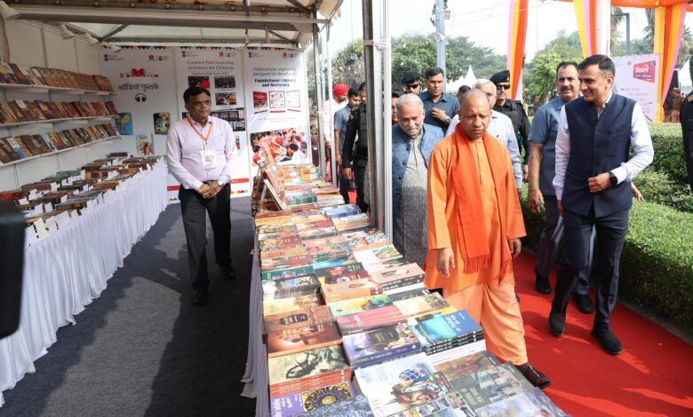 Chief Minister Yogi Adityanath visiting Gomti Book Festival