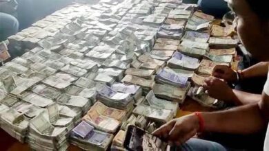 Piles of currency notes in DEO's house in Bihar, connection with JDU MLA