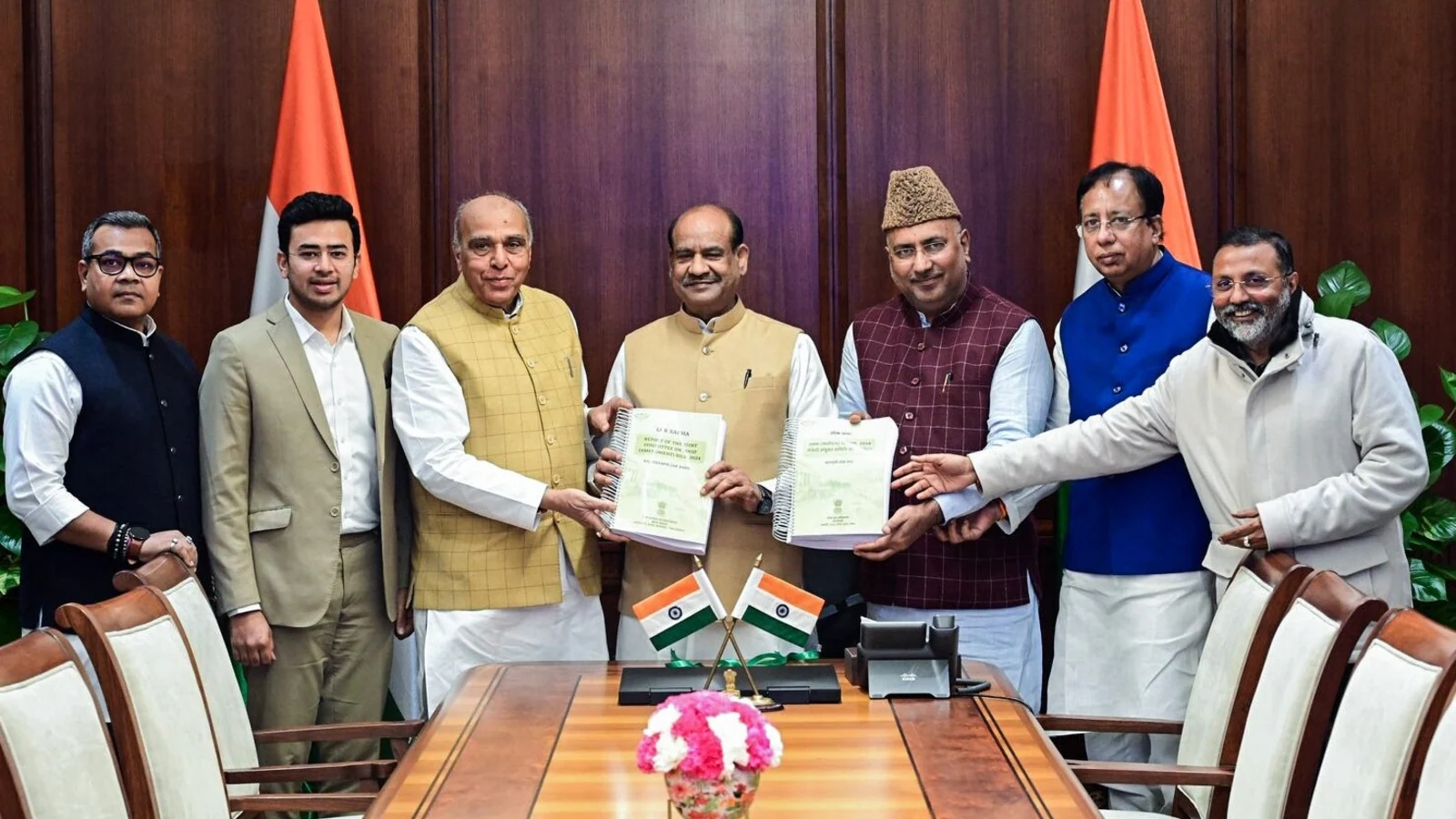 Waqf Bill: JPC report in Parliament today, serious allegations by opposition