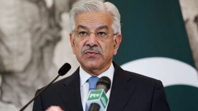 Pakistan threatens war