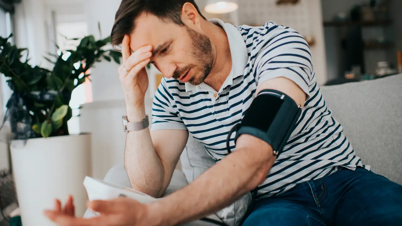 3 symptoms of high blood pressure that often go unnoticed