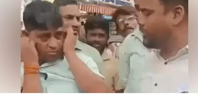 Language dispute in Maharashtra: Auto driver beaten up for 'I will not speak Marathi'