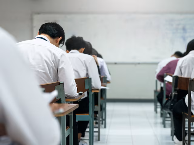 Bomb threat to Bengaluru schools; students evacuated in panic