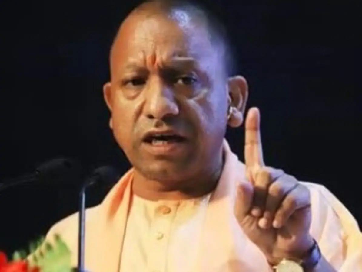 50% participation of women in jobs in UP: Yogi government's big announcement, opportunities will increase in many departments including police