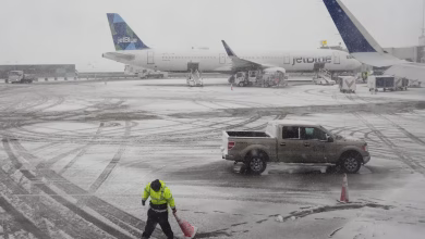 Snowstorm wreaks havoc in America