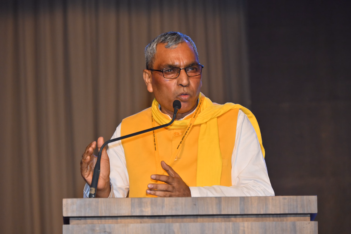सत्ता के लिए व्याकुल हैं अखिलेश, मोदी-योगी का विकास नहीं दिख रहा… राजभर का सपा पर तीखा हमला