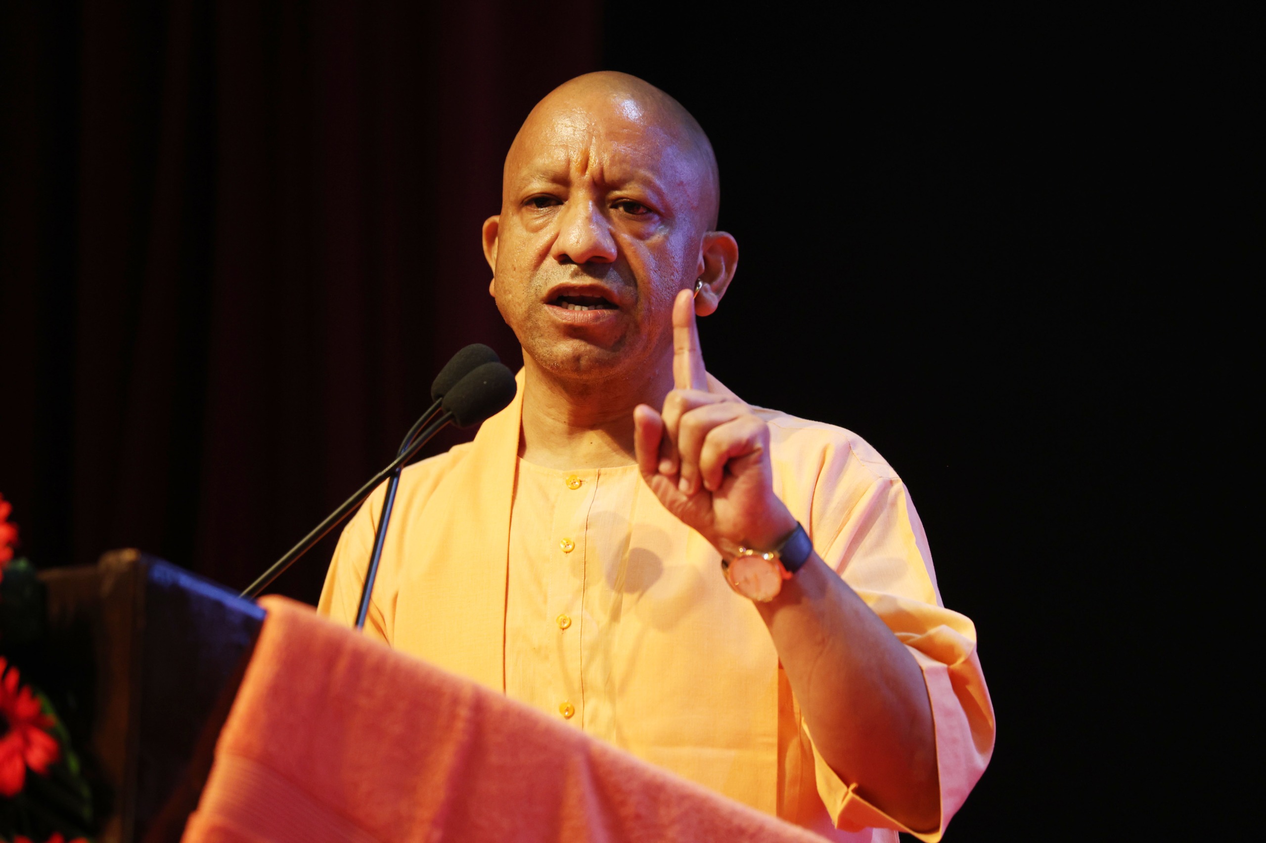 *जो नहीं कर पाए वे गिनते जाएं, हम नौकरियां देते जाएंगे: मुख्यमंत्री योगी आदित्यनाथ*