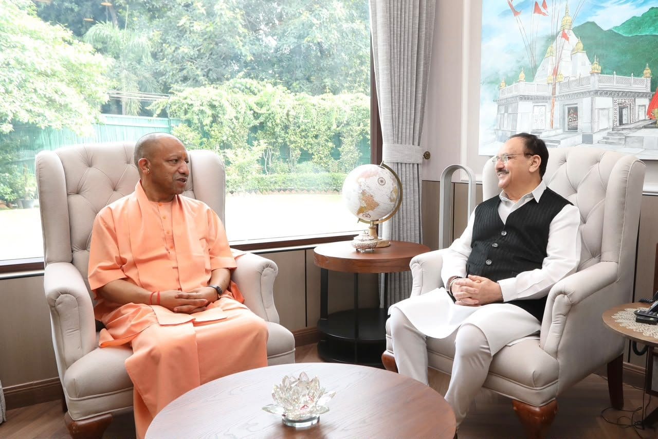 CM योगी ने JP नड्डा से की शिष्टाचार भेंट