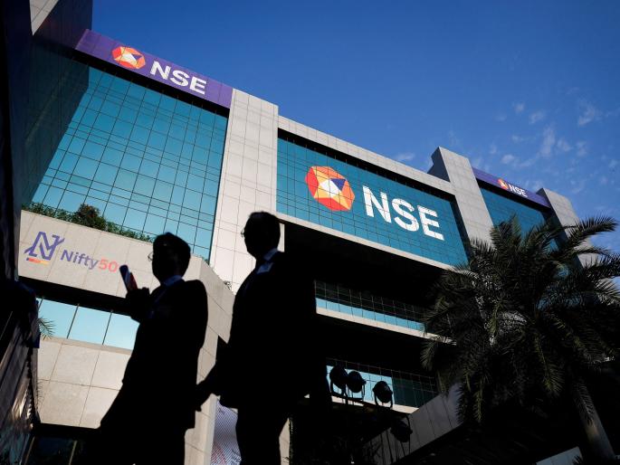 NSE Listing: LIC, SBI, दमानी और प्रेमजी में किसकी सबसे बड़ी हिस्सेदारी?