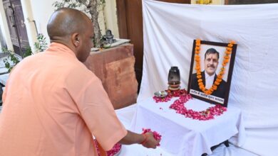 दिवंगत अधिवक्ताओं को भावभीनी श्रद्धांजलि दी मुख्यमंत्री ने, परिवार को दिया आर्थिक संबल